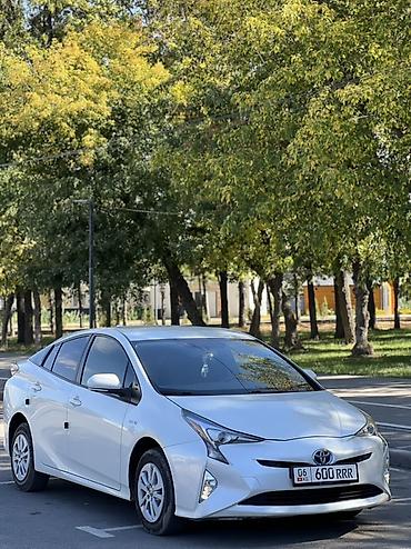 Toyota: Toyota Prius: 2017 г., 1.8 л, Вариатор, Гибрид, Лифтбек — 3