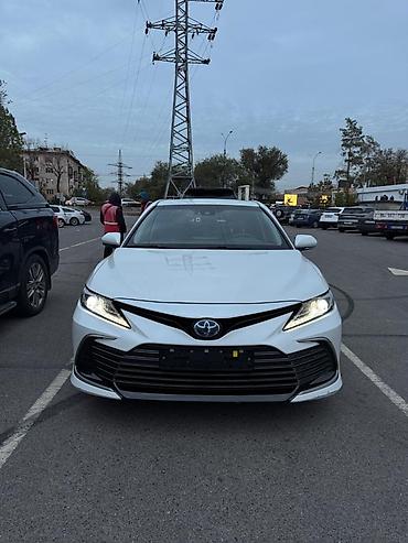 Toyota: Toyota Camry: 2021 г., 2.5 л, Вариатор, Гибрид, Седан — 5