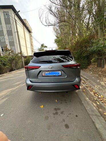 Toyota: Toyota Highlander: 2020 г., 3.5 л, Автомат, Бензин, Кроссовер