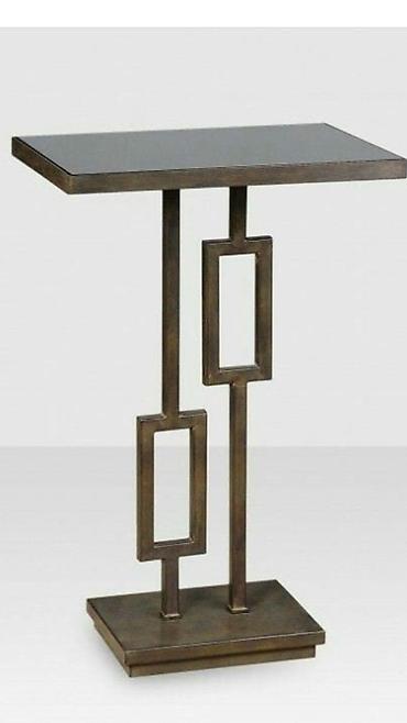 Sifarişlə restoran masaları: Kvadrat masa, Açılmayan — 11