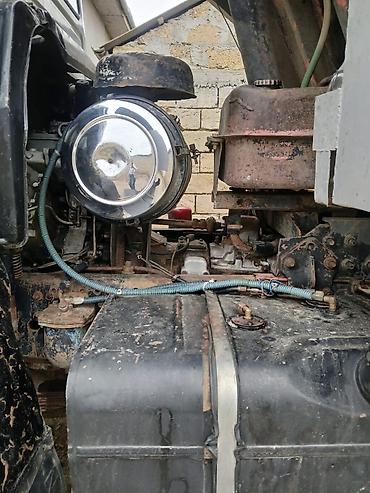 traktor t 30: KAMAZ yük maşını – bortlu/dump tipli Xüsusiyyətlər: - Marka/model — 2