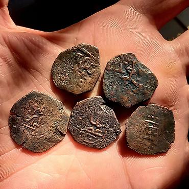 Монеты: 23 ədəd biryerdə Azərbaycanın Atabəyləri Hicri 1136-1225 Hardasa — 8