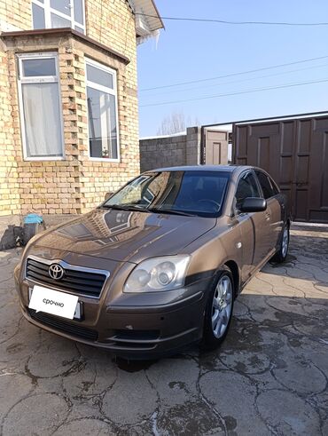 Toyota: Toyota Avensis: 2004 г., 1.8 л, Механика, Бензин, Седан