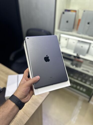 Apple iPad: Apple IPad 9 gen / 10.2 / 64GB / 2021 year Ideal veziyyetdedi, yeniden