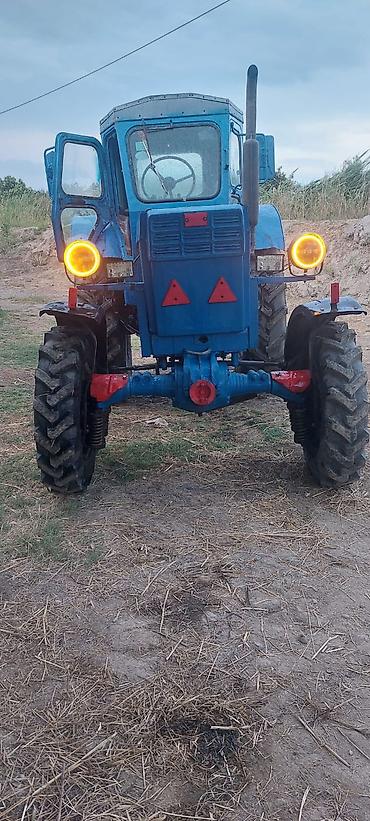 traktor new holland bazar: Mavi rəngli Belarus tipli təkərli traktor Texniki xüsusiyyətlər və — 3