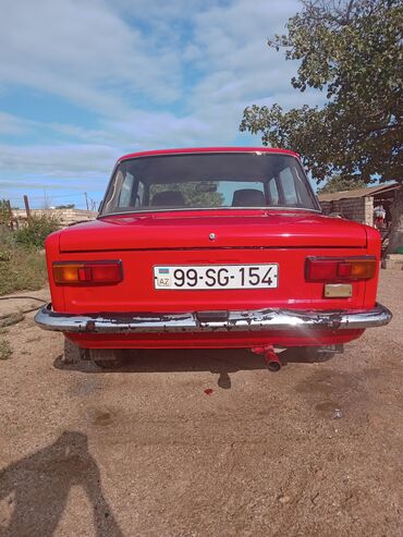 VAZ (LADA): VAZ 2101 (Jiquli) sedan – qırmızı rəng. Xüsusiyyətlər və təchizat: - — 11