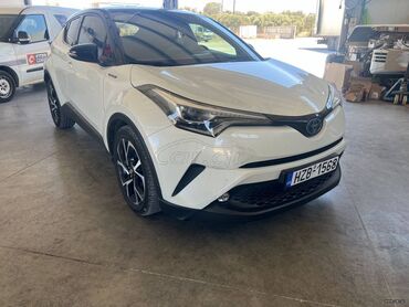 Toyota: Toyota C-HR: 1.8 l. | 2018 έ. SUV/4x4