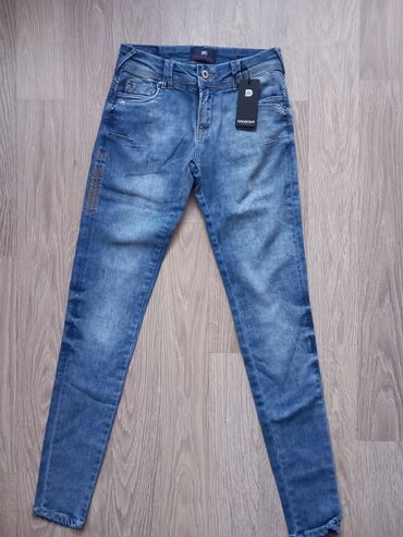 denim kozmetika: Denistar farmerke 25 broj, nove, pune elastina, slanje posle uplate