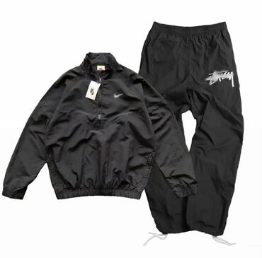 Спортивные костюмы: Мужской спортивный костюм, M (EU 38), Nike, Б/у, цвет - Черный, Самовывоз, Бесплатная доставка, Платная доставка
