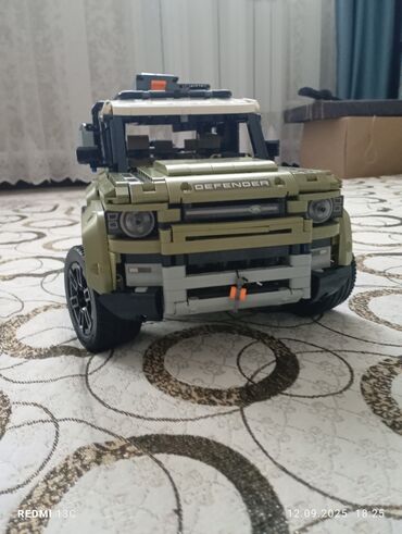 коляска токмак: Конструктор-автомодель Land Rover Defender (серия Technic) -