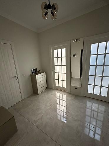 80000: Сдается 3-х ком. квартира
Р-н: Жал-23
М: 60м2
Этаж: 9/9
Ц: 80000 сом — 2