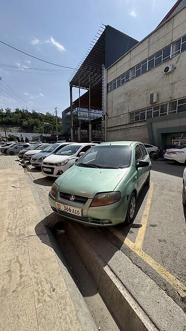 xpeng g3: Chevrolet Aveo: 2004 г., Бензин, Хэтчбэк — 1