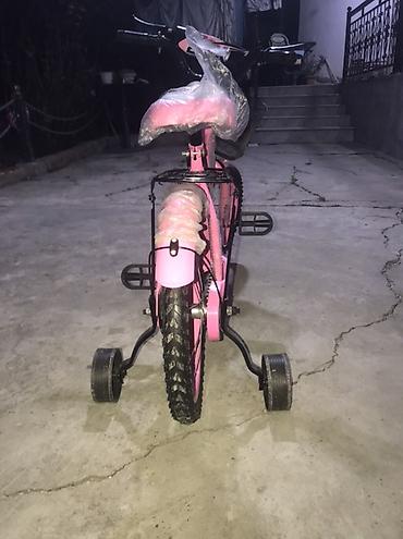 Velosipedlər: Təzə uşaq velosipedi – BMX üslubunda, çəhrayı rəng Xüsusiyyətlər: - — 4