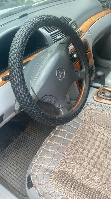 обмен на авто с доплатой: Представляем седан Mercedes-Benz S-Class (W220) в цвете «голубой