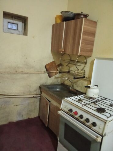 neftciler kiraye: 35 kv. m, 2 otaqlı, Kombi, Qaz, İşıq