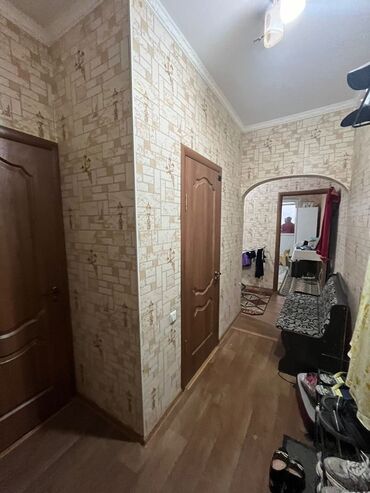 квартира бот сад: 1 бөлмө, 52 кв. м, 106-серия жакшыртылган, 4 кабат, Косметикалык ремонт