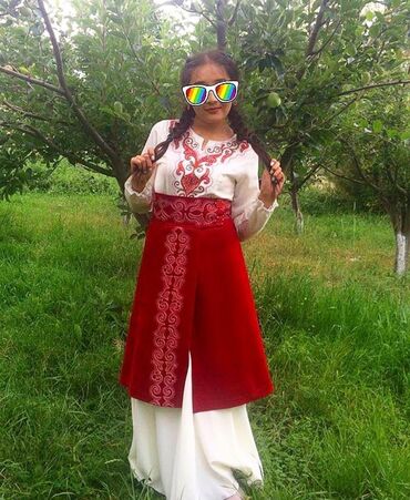 кыргызская национальная одежда: Детское платье, цвет - Белый, Б/у
