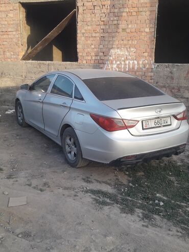авто в рассрочку без первоначального взноса: Hyundai Sonata: 2011 г., 2 л, Автоматтык, Газ, Седан