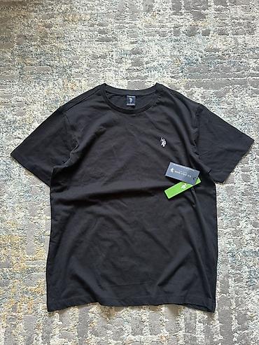 pull bear: Футболка U.S. Polo Assn., мужская - Цвет: черный - Крой: классический — 1