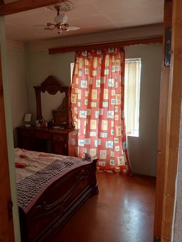 Həyət evləri və villaların satışı: 4 otaqlı, 120 kv. m, Kredit yoxdur, Orta təmir -da lalafo.az — 11 Həyət evləri və villaların satışı: 4 otaqlı, 120 kv. m, Kredit yoxdur, Orta təmir — 11