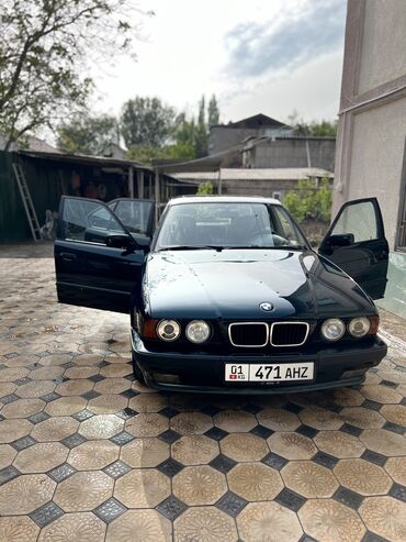 BMW: BMW 520: Механика, Бензин, Седан