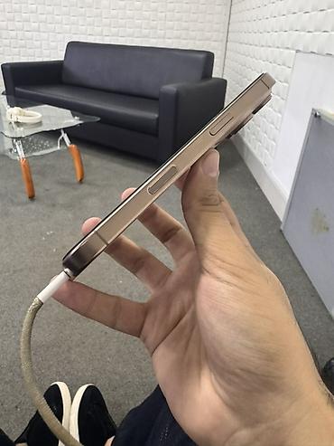 prodat iphone: Natural Titanium, Face ID — 3
