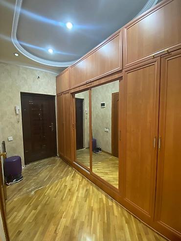 Dehlzi mebeli 330 azn eni 330 hunduru 260.hisselerede ayirmaq olar