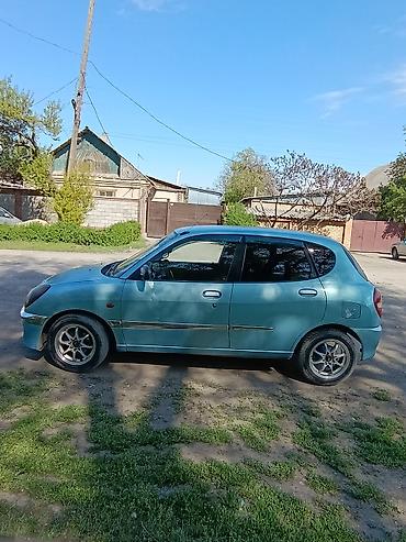 даихатсу сирион: Daihatsu Sirion: 2003 г., 1 л, Механика, Бензин, Хэтчбэк — 5