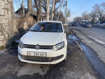 Volkswagen: Volkswagen Polo: 2013 г., 1.6 л, Механика, Бензин, Седан