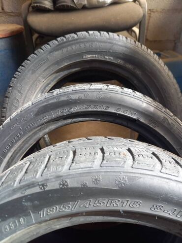 зимний шины резины: По 1000 сом каждый Зимние шины 195/45 R16 84H (символы снежинки на