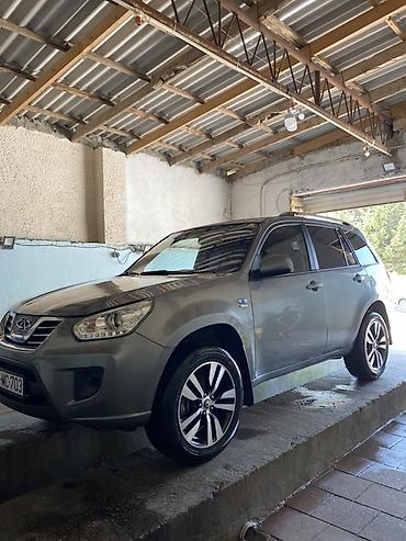 Chery: Chery Tiggo (T11): 1.6 l | 2014 il 200600 km Krossover — 2