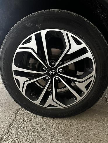 sonata d8: Литой диск Hyundai с шиной Kumho - Размер шины: 235/55 R19 101V — 1