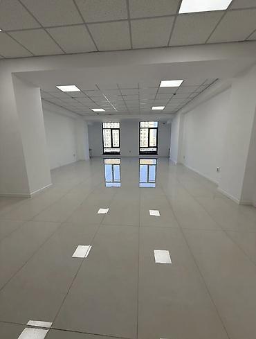 Аренда помещений свободного назначения: Сдаётся офис в центре города — БЦ Бизнес-центр Золотой Локация — 3