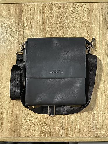 Барсетки: Барсетка, Armani, Материал: Искусственная кожа, Застежка на магните, Застежка на молнии, Множество карманов, Б/у — 1