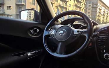 Nissan: Nissan Juke, tünd mavi rəng, şəhər krossoveri. Xüsusiyyətlər və — 22