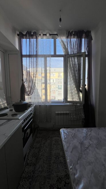 жалал абад батир: 1 комната, 47 м², Индивидуалка, 8 этаж, Косметический ремонт