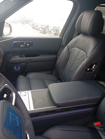 Аренда инструментов: Кроссовер/внедорожник ZEEKR 9X ultra премиум‑класса с выразительной — 13