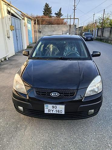 авто азербайджан: Kia Rio CRDi, qara rəng, hetçbek .maşin arxa sağ qapıdan başqa — 6