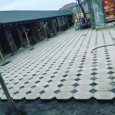 Tamet: Tamet döşəmə xidməti – dekorativ beton/daş təməli ilə həyət və giriş — 38