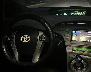 211 2 7: Toyota Prius: 2012 г., 1.8 л, Вариатор, Гибрид, Лифтбек — 9