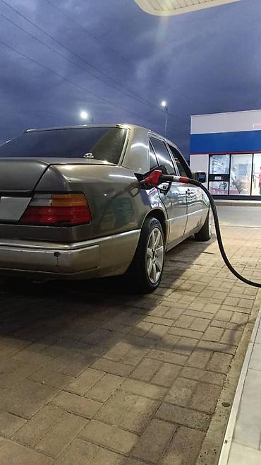 мер 124: Mercedes-Benz W124: 1989 г., Бензин, Седан — 3