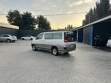 мир света: Nissan Elgrand: 1999 г., 3 л, Автомат, Дизель, Минивэн — 2