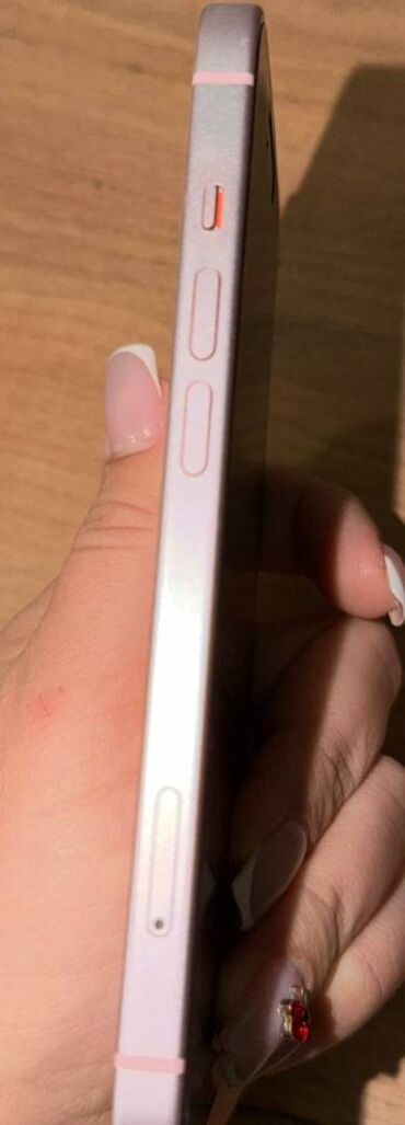 Apple iPhone: IPhone 15, 128 GB, Çəhrayı, Face ID, Simsiz şarj, Sənədlərlə — 4