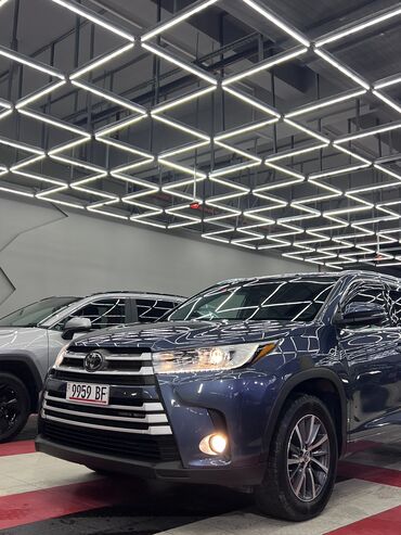 алфарт таота: Toyota Highlander: 2018 г., 3.5 л, Типтроник, Бензин, Жол тандабас