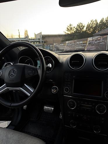 Транспорт: Mercedes-Benz GL-Class: 2011 г., 5.5 л, Автомат, Бензин, Внедорожник — 9