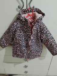 Продаю курточку фирмы CHILDENSPLACE новая размер на 4-5лет качество