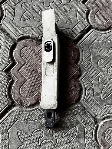 mont: Запчасти на Mitsubishi Montero Sport В комплекте: - Пара передних фар — 9