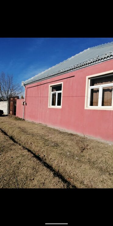 Həyət evləri və villaların satışı: 3 otaqlı, 5 kv. m, Orta təmir — 4