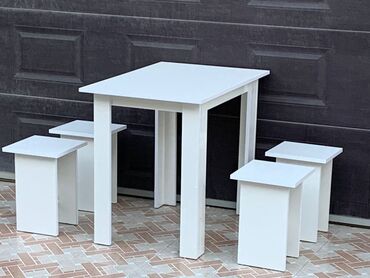 mini stol: Yeni, Dördbucaq masa