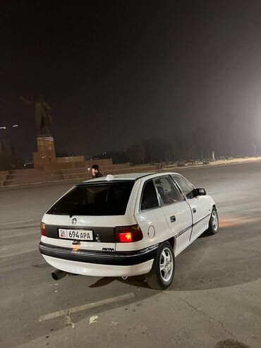 ош жугули: Opel Astra: 1992 г., 1.4 л, Механика, Бензин, Хетчбек